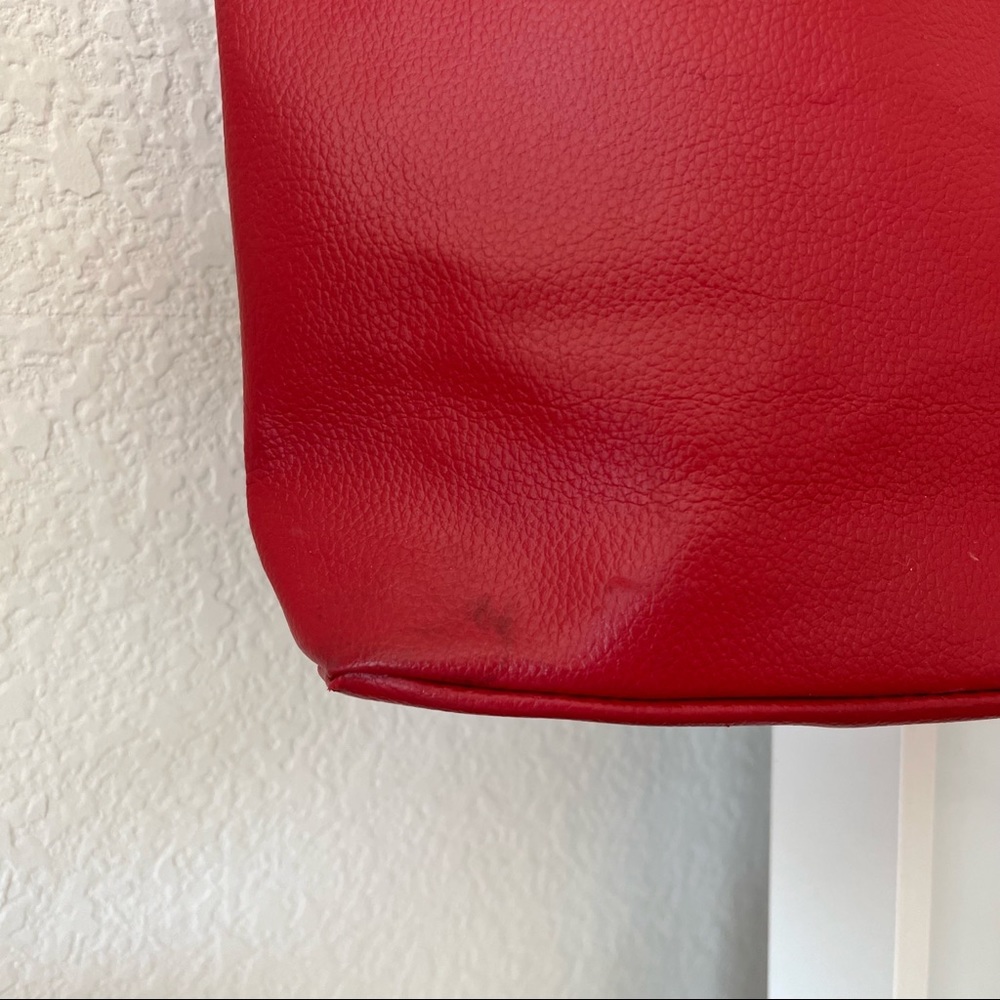 • SOLD • LB Red Leather Tote Bag - Picture 6 of 8